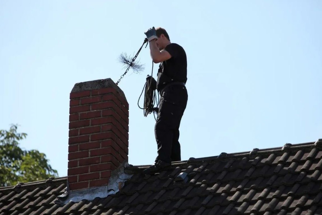 Важно своевременно чистить дымоход.JPG